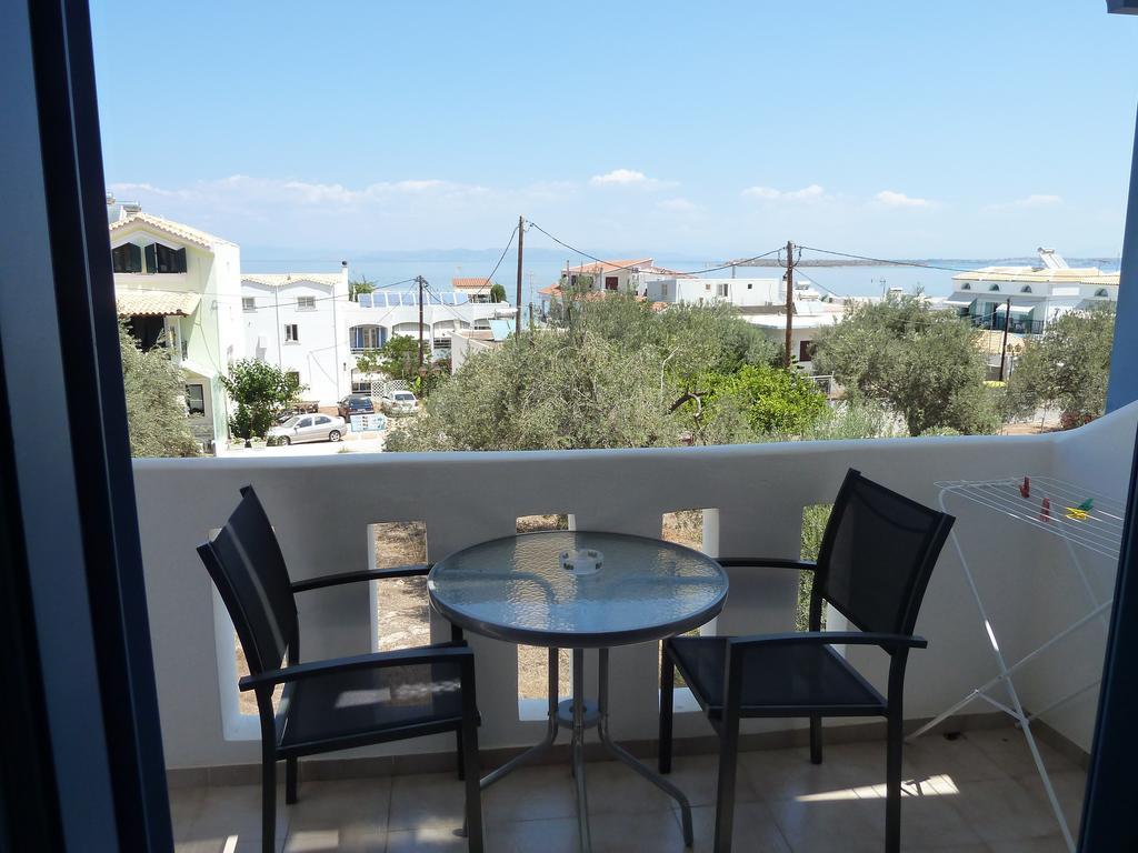 Dedes Apartments Skála Екстериор снимка