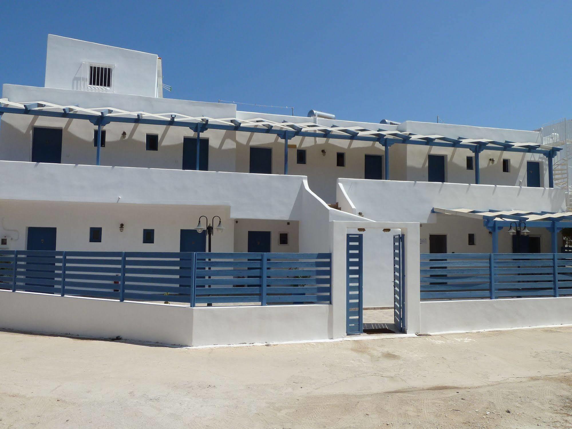 Dedes Apartments Skála Екстериор снимка